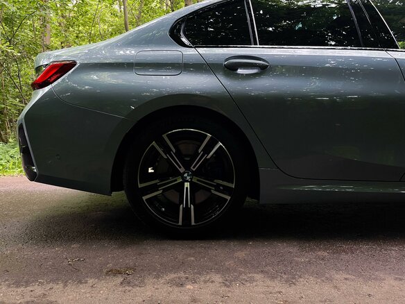 2025 BMW 3 серии 320i VII (G2x) Рестайлинг 2, серый - вид 10