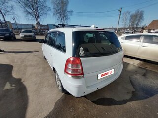 2011 Opel Zafira B Рестайлинг, белый, 900000 рублей, вид 5