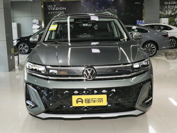 2026 Volkswagen Talagon I Рестайлинг, серебристый, 6260000 рублей - вид 1