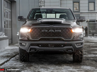 2025 Ram 1500 Crew Cab V Рестайлинг, чёрный, 9290000 рублей, вид 4
