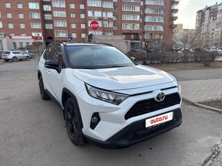 2021 Toyota RAV4 V (XA50), белый, 3650000 рублей, вид 2