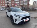2021 Toyota RAV4 V (XA50), белый, 3650000 рублей - вид 1
