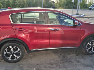 2018 Kia Sportage IV Рестайлинг, красный, 2350000 рублей, вид 2