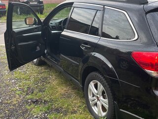 2013 Subaru Outback IV Рестайлинг, чёрный, 1450000 рублей, вид 4