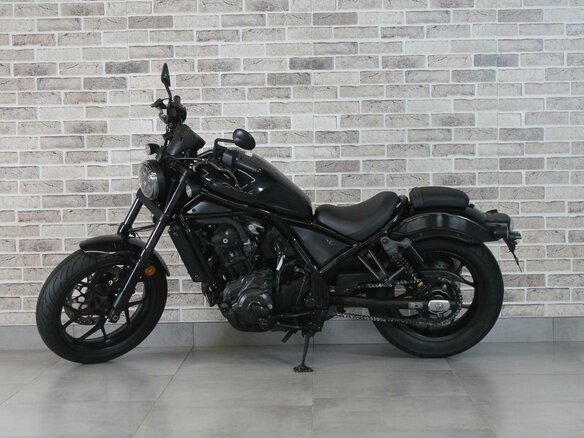 2023 Honda CMX 1100 Rebel, серый, 1111000 рублей - вид 2