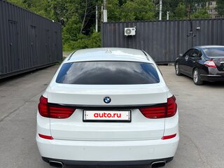 2009 BMW 5 серии Gran Turismo 530d VI (F10/F11/F07), белый, 2500000 рублей, вид 5