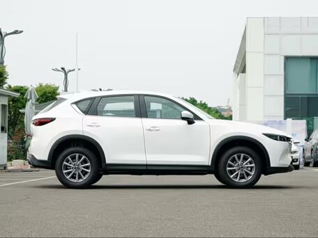 2026 Mazda CX-5 II Рестайлинг, белый, 2540000 рублей, вид 4