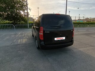 2012 Hyundai H-1 5-speed II, чёрный, 1800000 рублей, вид 2