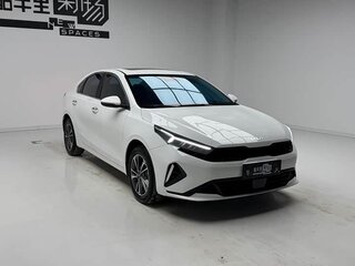 2023 Kia K3 II (China Market) Рестайлинг, белый, 1241000 рублей, вид 3