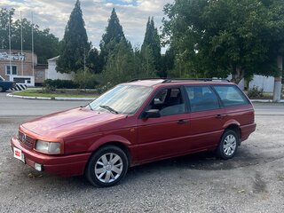 1992 Volkswagen Passat B3, красный, 185000 рублей, вид 3