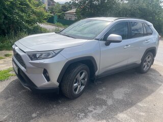 2022 Toyota RAV4 V (XA50), серебристый, 3300000 рублей, вид 1