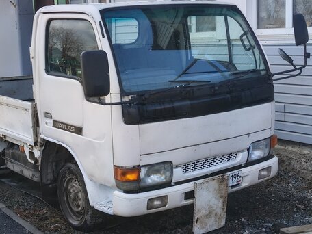 1997 Nissan Atlas, белый, 800000 рублей, вид 5