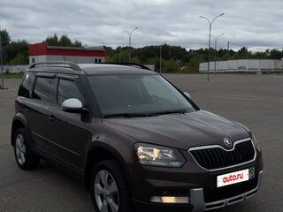 2014 Skoda Yeti I Рестайлинг, коричневый, 1050000 рублей, вид 3