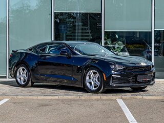 2022 Chevrolet Camaro VI Рестайлинг, чёрный, 3095000 рублей, вид 3