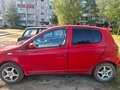 2000 Toyota Vitz I (P10), красный, 290000 рублей - вид 2