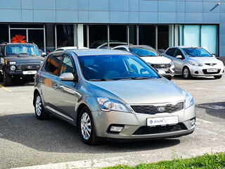 2010 Kia Ceed I Рестайлинг, серебристый, 625000 рублей, вид 2