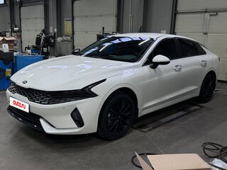 2021 Kia K5 III, белый, 2700000 рублей, вид 1