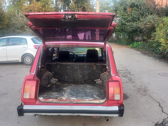 1998 Lada (ВАЗ) 2104 4-speed, красный, 125000 рублей - вид 9