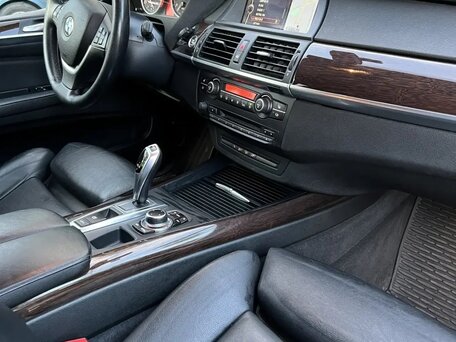 2012 BMW X5 35i II (E70) Рестайлинг, чёрный, 1780000 рублей, вид 3