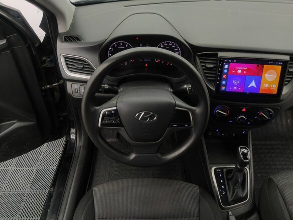 2018 Hyundai Solaris II, чёрный, 1149000 рублей - вид 24