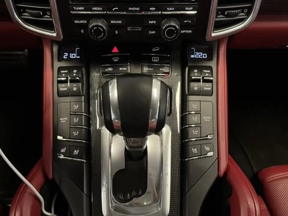 2013 Porsche Cayenne Turbo S II (958), чёрный, 3900000 рублей - вид 11