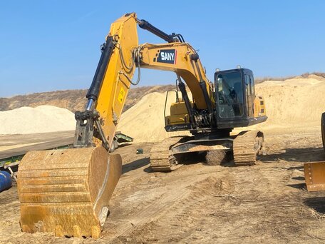 2022 Sany SY245H, 9200000 рублей, вид 1