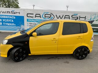 2002 Daihatsu YRV I Рестайлинг, жёлтый, 450000 рублей, вид 4