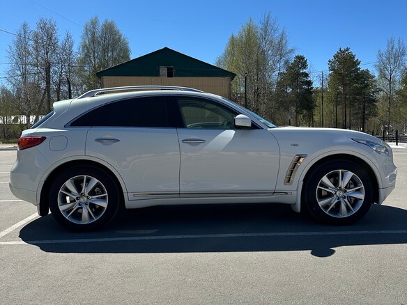 2012 Infiniti FX37 II (S51) Рестайлинг, белый, 2650000 рублей - вид 6