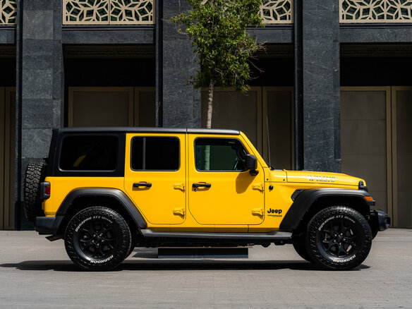 2021 Jeep Wrangler IV (JL), жёлтый, 4900000 рублей - вид 8