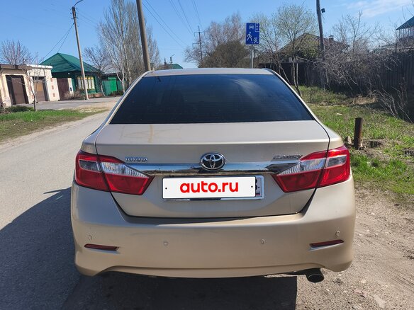 2012 Toyota Camry VII (XV50), бежевый, 1450000 рублей - вид 3