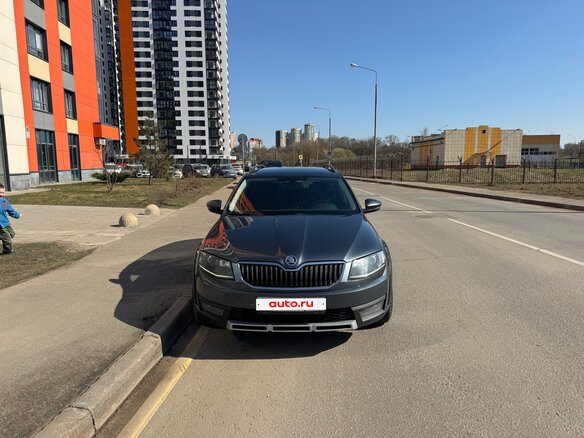 2014 Skoda Octavia Scout III (A7), серый, 1799000 рублей - вид 2