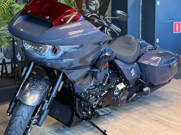 2026 Harley-Davidson CVO Road Glide ST, серый, 6500000 рублей - вид 17