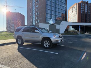 2002 Toyota 4Runner IV, серебристый, 2200000 рублей, вид 2