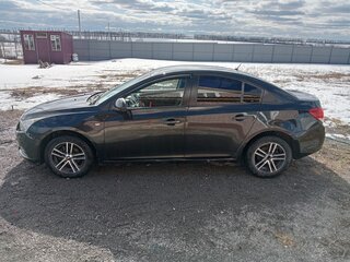 2010 Chevrolet Cruze I, чёрный, 510000 рублей, вид 4