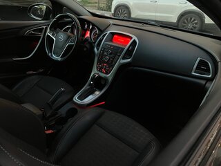 2012 Opel Astra GTC J Рестайлинг, чёрный, 815000 рублей, вид 5