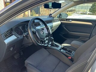 2018 Volkswagen Passat DSG7 B8, серебристый, 1700000 рублей, вид 4