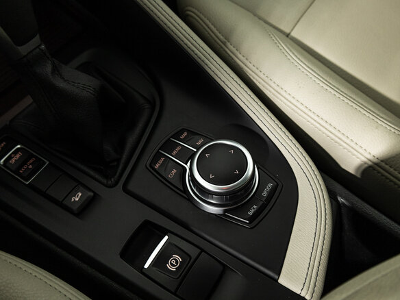 2018 BMW X1 28i xDrive II (F48), чёрный - вид 17