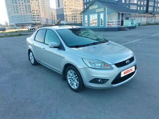 2011 Ford Focus II Рестайлинг, серебристый, 777000 рублей, вид 2