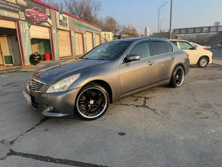 2010 Nissan Skyline XII (V36), серый, 1290000 рублей, вид 1
