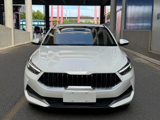 2022 Kia K3 II (China Market) Рестайлинг, белый, 1130000 рублей, вид 2