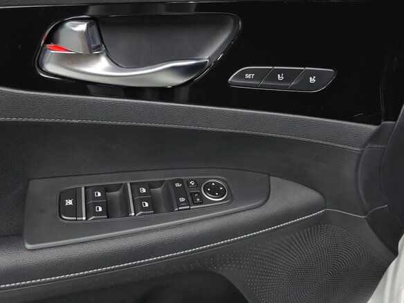 2021 Kia K3 II Рестайлинг, белый - вид 14