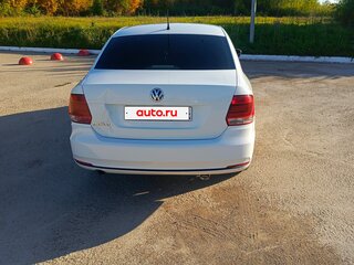 2015 Volkswagen Polo V Рестайлинг, белый, 670000 рублей, вид 5