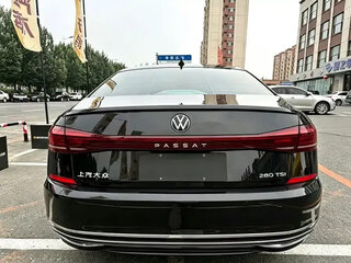 2023 Volkswagen Passat B8 Рестайлинг, чёрный, 1950700 рублей, вид 5