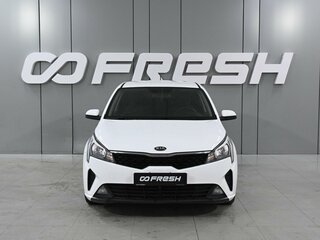2021 Kia Rio IV Рестайлинг, белый, 1599000 рублей, вид 3