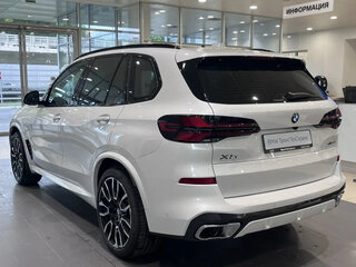 2025 BMW X5 40i IV (G05/G18) Рестайлинг, белый, 15300000 рублей, вид 4