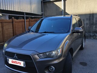 2012 Mitsubishi Outlander II Рестайлинг, коричневый, 999000 рублей, вид 1