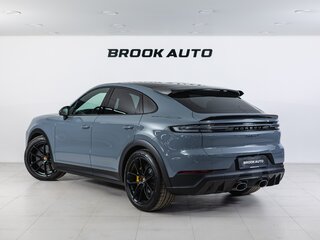 2026 Porsche Cayenne Turbo GT Coupé III Рестайлинг, серый, 31990000 рублей, вид 4