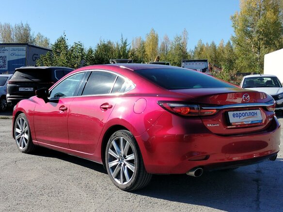 2020 Mazda 6 III (GJ) Рестайлинг 2, красный, 2450000 рублей - вид 6