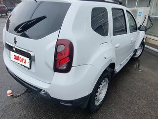 2017 Renault Duster I Рестайлинг, белый, 845000 рублей, вид 4