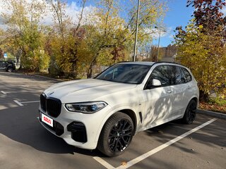 2020 BMW X5 40d IV (G05/G18), белый, 8400000 рублей, вид 1